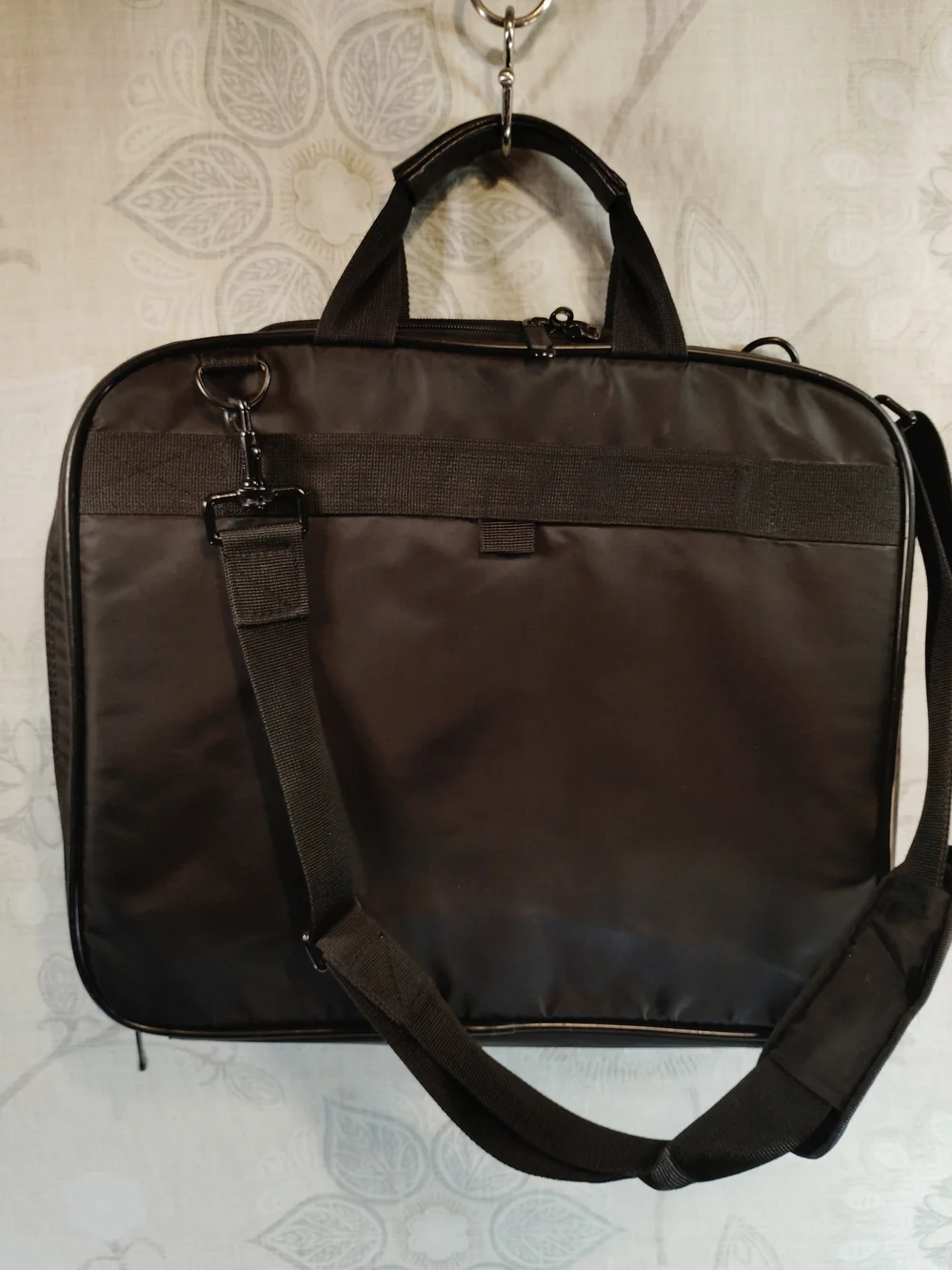 Targus  4 sections Black Laptop/Messenger/Briefcase, Travel Bag